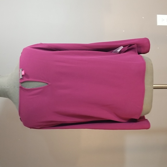 Vince Camuto mulberry blouse with fantastic sleeves in size medium - Picture 10 of 10